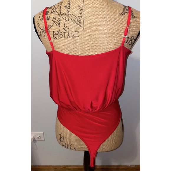 Red bodysuit - Picture 3 of 4